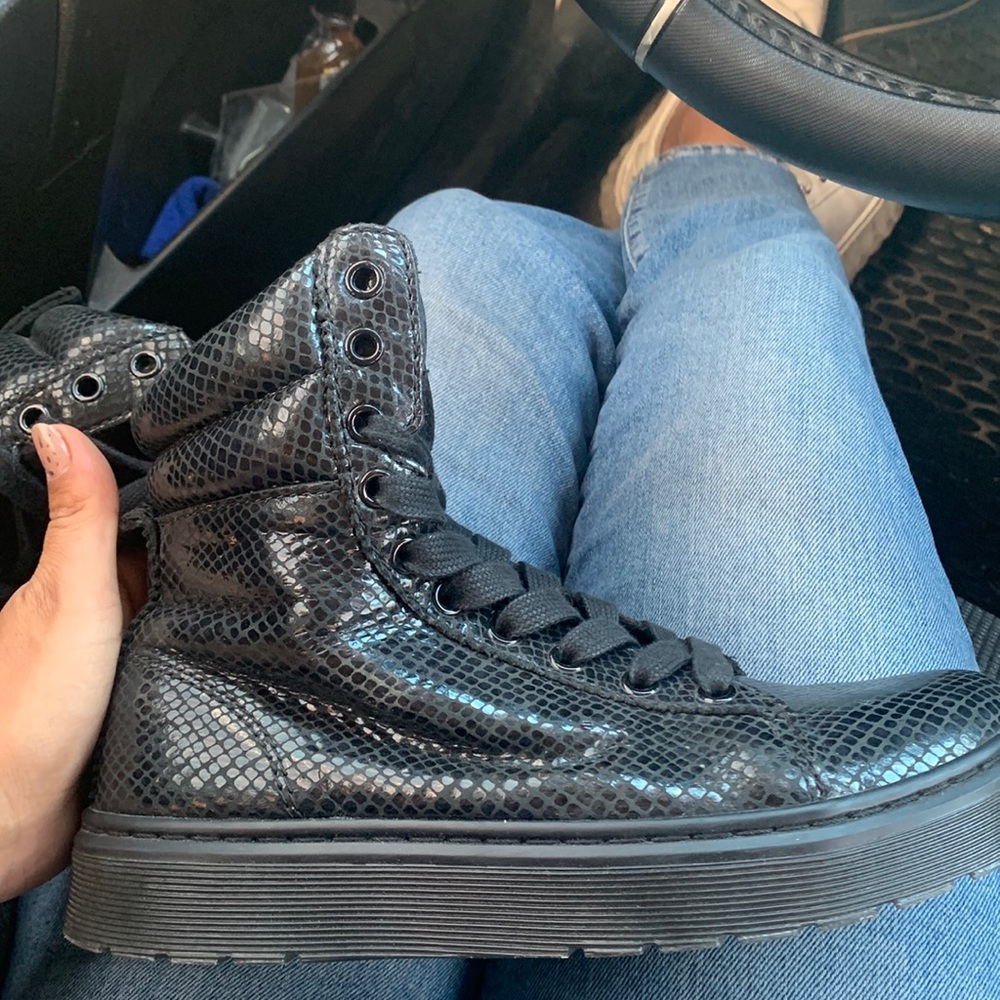 Doc Martens.Python Snake Skin - image 1